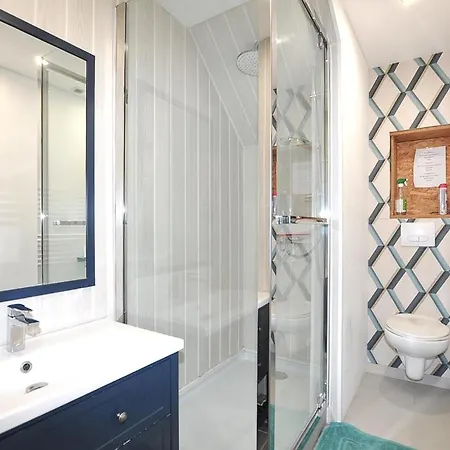 Cozy In With Swimming Pool Hébergement de vacances *